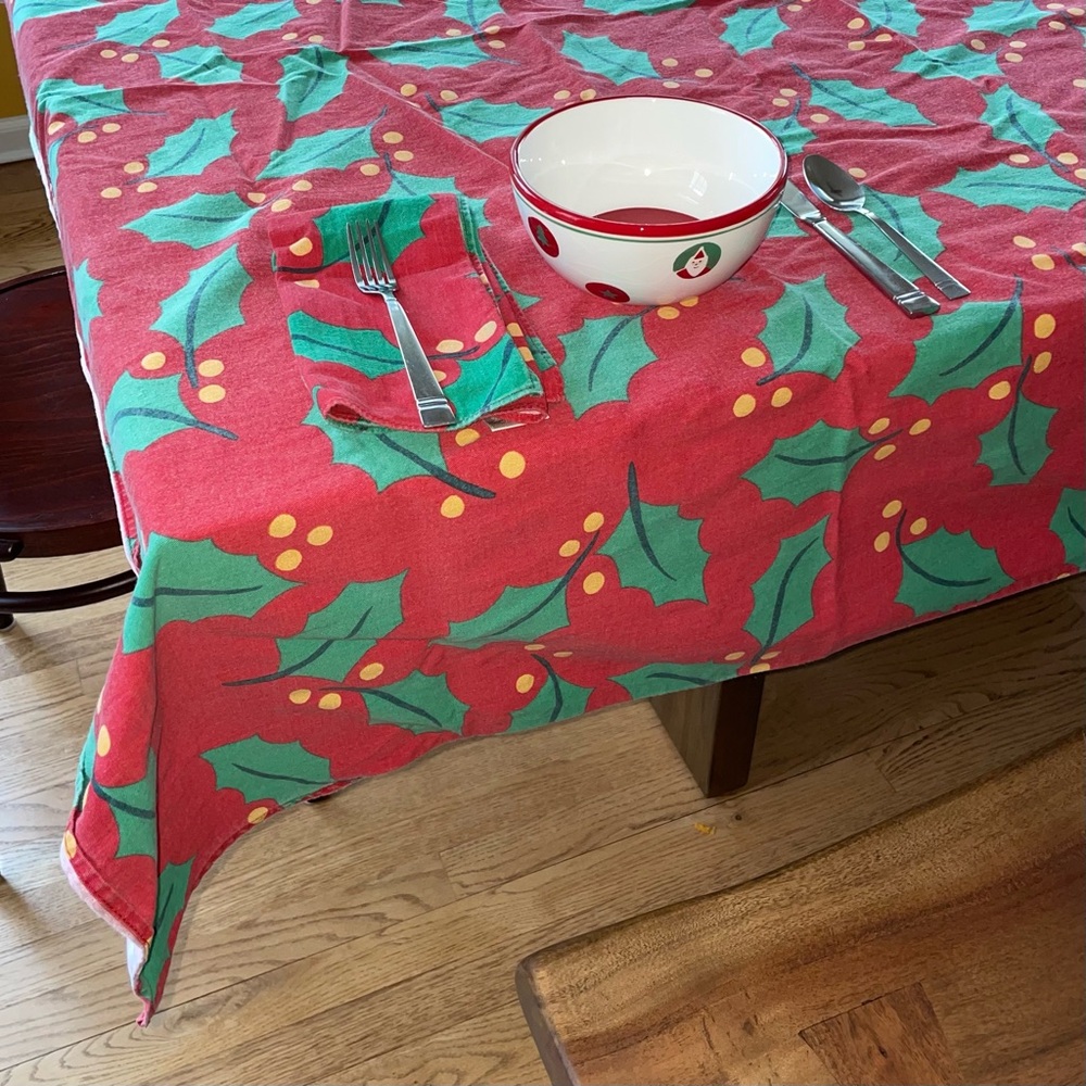 Eddie Bauer Home Holly Tablecloth - 100% cotton- Festive!